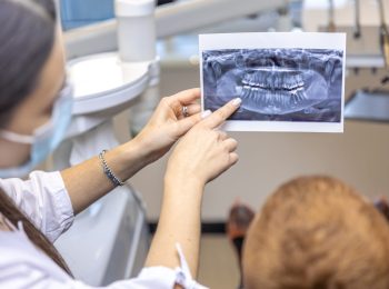 proteesin pohjaus kauanko kestää